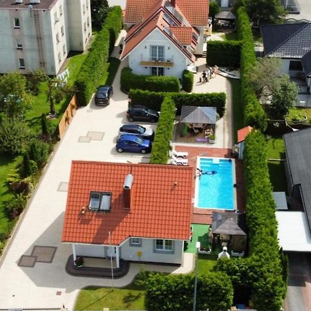 Villa Dom Przy Basenie Puck Exterior foto